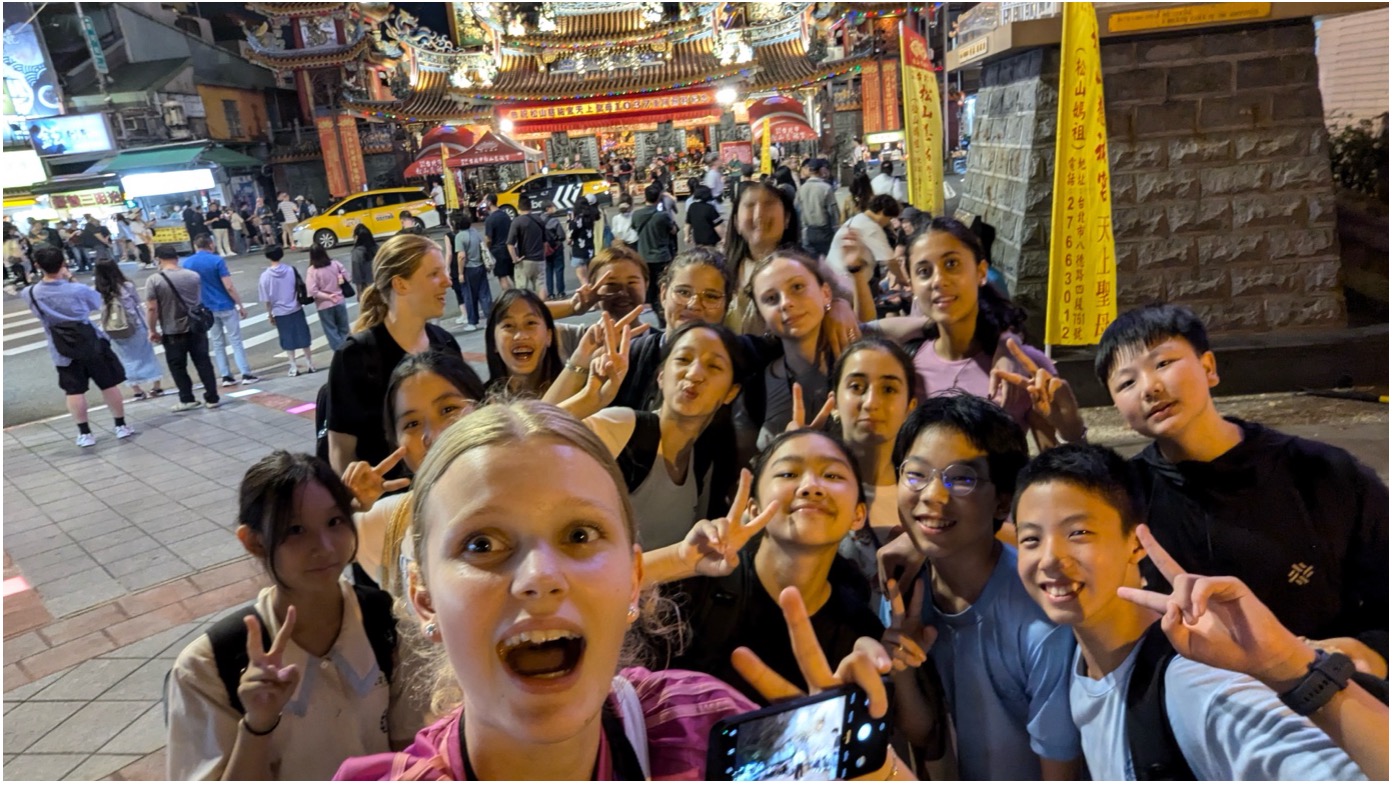 Gemeinsam auf dem Nachtmarkt in Taipeh taiwan 2024 6